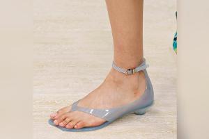 Vom Strand auf die Straße: So alltagstauglich sind Flip-Flops