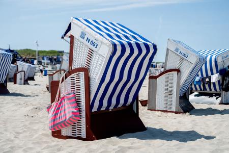 Für viele Menschen unbezahlbar: Eine Woche verreisen in den Sommerferien (Symbolbild) Für viele Menschen unbezahlbar: Eine Woche verreisen in den Sommerferien (Symbolbild)
