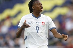 Freiburg verlängert mit Youngster Manzambi
