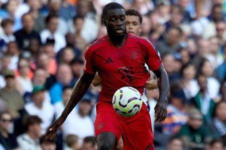 Dayot Upamecano (bis 57.) - Note: 3,5 - Löschte in der wackeligen Bayern-Defensive in Durchgang eins noch am ehesten die Brände. Gerade die Tiefe sicherte er mit seiner Schnelligkeit sehr aufmerksam ab. Doch selbst er gewann letztlich nur rund 50 Prozent seiner Duelle. Für 90 Minuten reicht bei ihm die Kraft noch nicht.