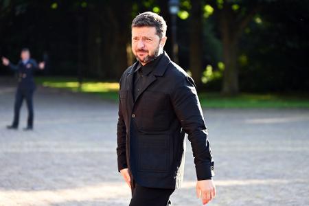 Als Gast ist auch Wolodymyr Selenskyj beim Gipfel in Den Haag dabei - doch er muss mit einer Enttäuschung rechnen.