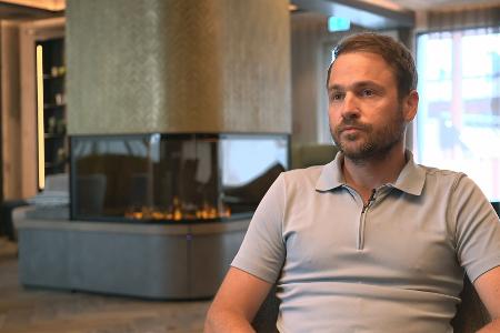 Der Wort des Hotels in Tirol hat nun sein Geld, für ihn ist die Sache damit erledigt. 