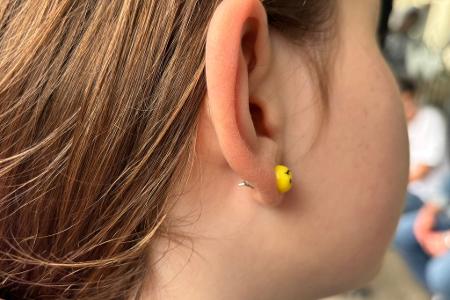 Die passenden Ohrstecker zum Outfit: Schmuck ist eine Möglichkeit, die eigene Persönlichkeit auszudrücken. Die passenden Ohrstecker zum Outfit: Schmuck ist eine Möglichkeit, die eigene Persönlichkeit auszudrücken.