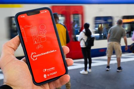 Erneut streiten Bund und Länder über die Finanzierung des Deutschlandtickets. (Symbolbild) Erneut streiten Bund und Länder über die Finanzierung des Deutschlandtickets. (Symbolbild)