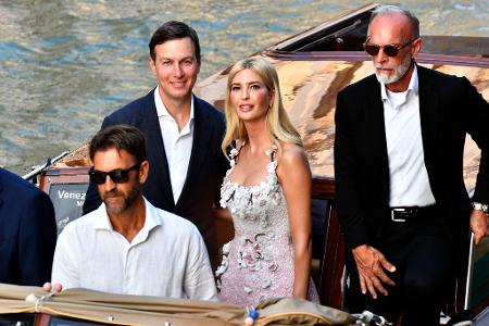 US-Präsidententochter Ivanka Trump und ihr Ehemann Jared Kushner (links).