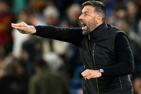 Nach Abstieg: Coach van Nistelrooy verlässt Leicester Nach Abstieg: Coach van Nistelrooy verlässt Leicester