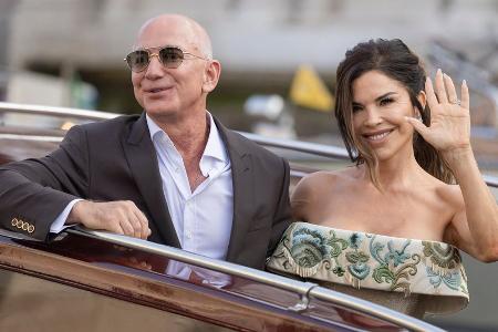 Zur Hochzeit: Jeff Bezos schenkt Lauren Sánchez extrem teure Halskette Zur Hochzeit: Jeff Bezos schenkt Lauren Sánchez extrem teure Halskette