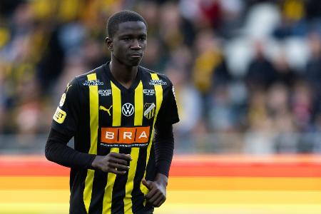 Leverkusen verpflichtet Innenverteidiger Faye von Häcken Leverkusen verpflichtet Innenverteidiger Faye von Häcken