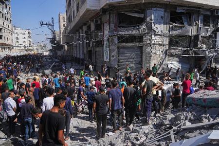 Einem palästinensischen Bericht zufolge wurden in Gaza erneut mehrere Menschen getötet. 