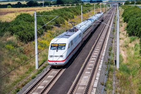 Testzug fährt Tempo 405 zwischen Erfurt und Leipzig