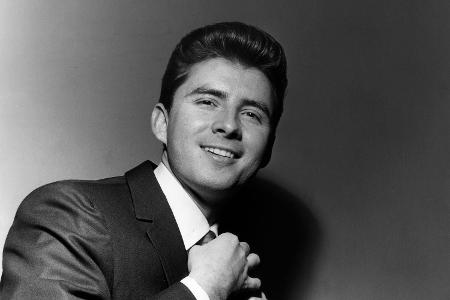 1. April: Johnny Tillotson