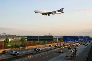 Zufahrt zum Flughafen Frankfurt unterbrochen