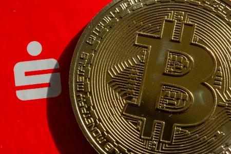 Sparkassen öffnen sich für Bitcoin und Co. - zumindest etwas. (Symbolbild)