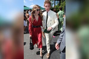 Erster Wimbledon-Tag: Eddie Redmayne und seine Frau im eleganten Look