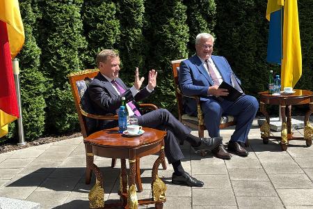 Der deutsche Außenminister Johann Wadephul (CDU) trifft in Kiew seien Amtskollegen Andrij Sybiha. Der deutsche Außenminister Johann Wadephul (CDU) trifft in Kiew seien Amtskollegen Andrij Sybiha.