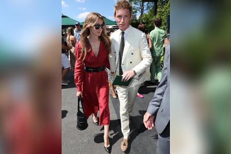 Erster Wimbledon-Tag: Eddie Redmayne und seine Frau im eleganten Look Erster Wimbledon-Tag: Eddie Redmayne und seine Frau im eleganten Look