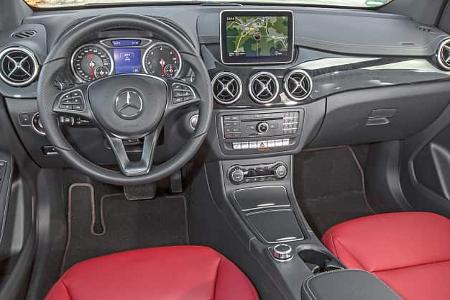 Mercedes B 200 CDI, Cockpit