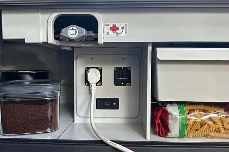 VW California Ocean Campervan Küche