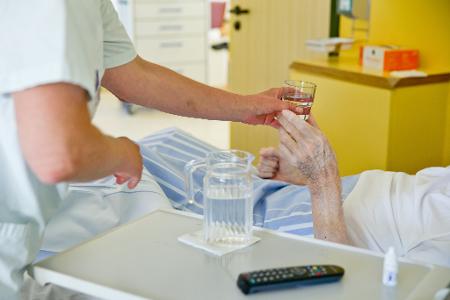Hitze wie in diesen Tagen ist ein erhebliches Gesundheitsrisiko. (Archivbild)
