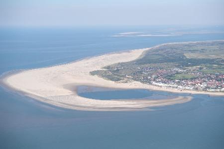 Vor der ostfriesischen Insel Borkum will der niederländische Energiekonzern One-Dyas Erdgas fördern. (Archivbild)