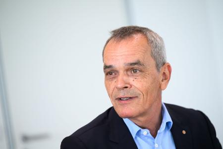 Expert-Vorstand Müller treibt die Neuausrichtung und Digitalisierung des Unternehmens voran.