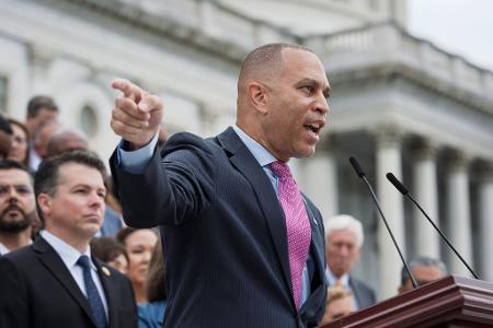 Jeffries' Wahlkreis ist im New Yorker Stadtteil Brooklyn. 