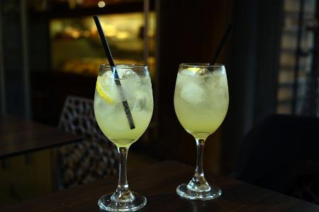 Limoncello Spritz