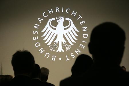 Der Bundesnachrichtendienst hat Erkenntnisse zu Chemiewaffeneinsatz durch die russische Armee in der Ukraine. (Symbolbild) Der Bundesnachrichtendienst hat Erkenntnisse zu Chemiewaffeneinsatz durch die russische Armee in der Ukraine. (Symbolbild)