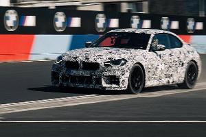 M2 CS zerstört Rivalen auf der Nordschleife