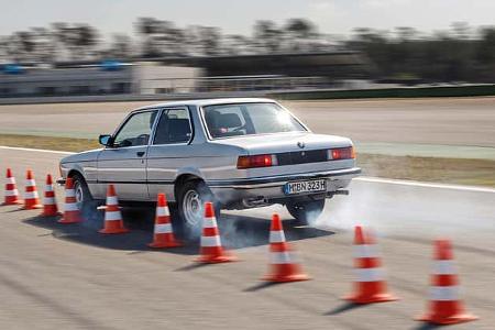 BMW 323i