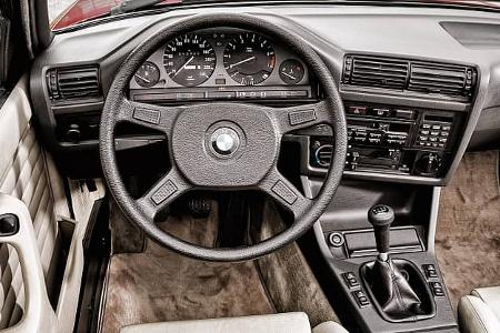 BMW Dreier E30 Cabriolet, Cockpit