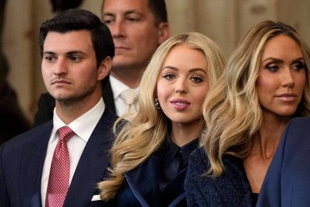 Tiffany Trump zeigt zum ersten Mal ihren Sohn Tiffany Trump zeigt zum ersten Mal ihren Sohn