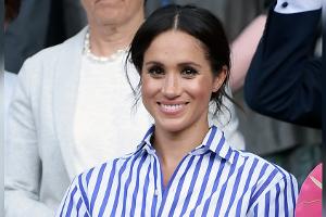 Herzogin Meghan feiert 4. Juli im vertrauten Wimbledon-Look