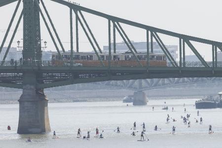 In Budapest ist das Schwimmen in der Donau punktuell möglich. (Archivbild)