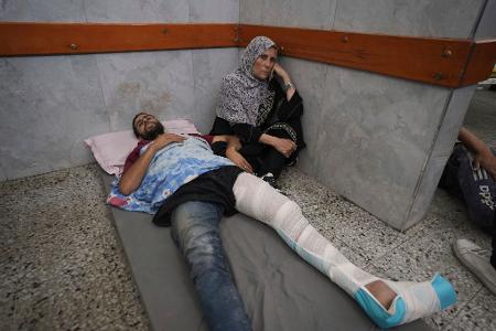 Bei israelischen Angriffen im Gazastreifen werden noch immer täglich Menschen getötet und verletzt. 