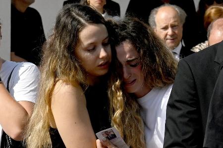Beerdigung von Diogo Jota: Seine Witwe trauert in Weiß Beerdigung von Diogo Jota: Seine Witwe trauert in Weiß