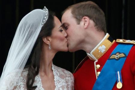 Royale Hochzeitsküsse