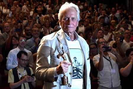 Michael Douglas: Überraschung bei Festival in Tschechien Michael Douglas: Überraschung bei Festival in Tschechien