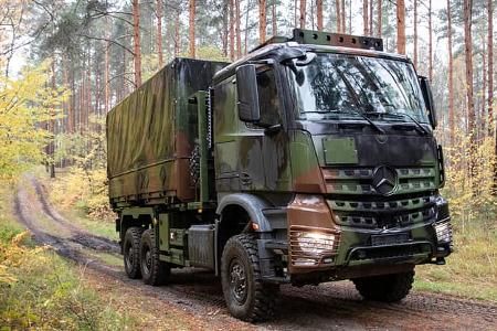 06/2025 Mercedes Arocs Daimler Trucks Militär Bundeswehr