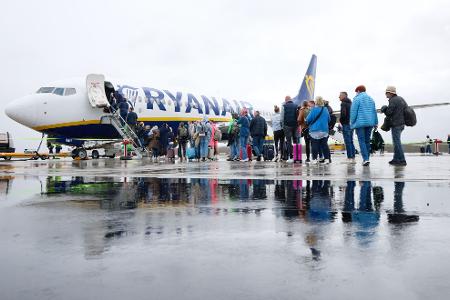 Ryanair macht sich an deutschen Flughäfen rar. 
