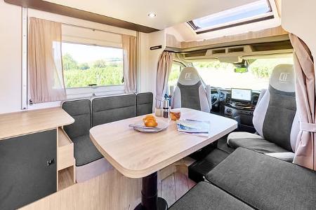 Challenger S294 Slim-Teilintegrierter Sport Edition Sitzgruppe