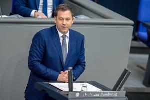 Klingbeil: Bürger sollen Investitionen im Alltag spüren