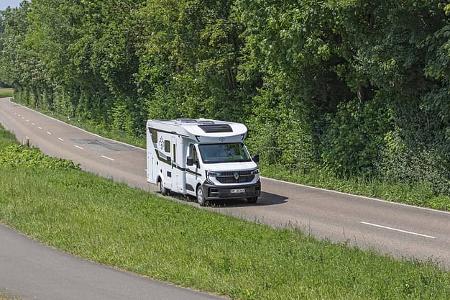 Ahorn Camp T 690, Wohnmobil, Straße Ahorn Camp T 690, Wohnmobil, Straße