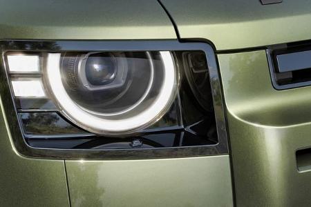05/2025 Land Rover Defender Facelift Modelljahr 2026