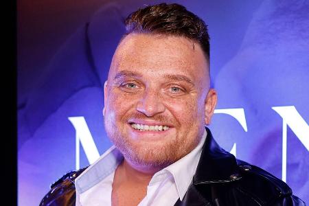 Nach der Trennung: Menowin Fröhlich zeigt seine neue Freundin Nach der Trennung: Menowin Fröhlich zeigt seine neue Freundin
