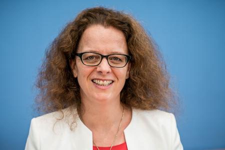 EZB-Direktorin Schnabel sieht hohe Hürden für weitere Zinssenkungen (Archivbild) EZB-Direktorin Schnabel sieht hohe Hürden für weitere Zinssenkungen (Archivbild)