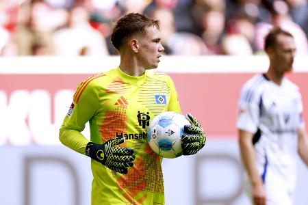 Union holt Torwart Raab vom Hamburger SV
