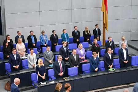 Bundesregierung und Abgeordnete erinnerten an die Opfer.