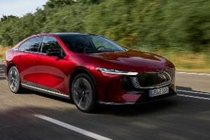 Elektrisch, elegant – und ganz schön eigenwillig