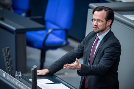 Wirft Unionsfraktionschef Spahn wegen der geplatzten Richterwahl einen Vertrauensverlust: SPD-Fraktionsgeschäftsführer Wiese.